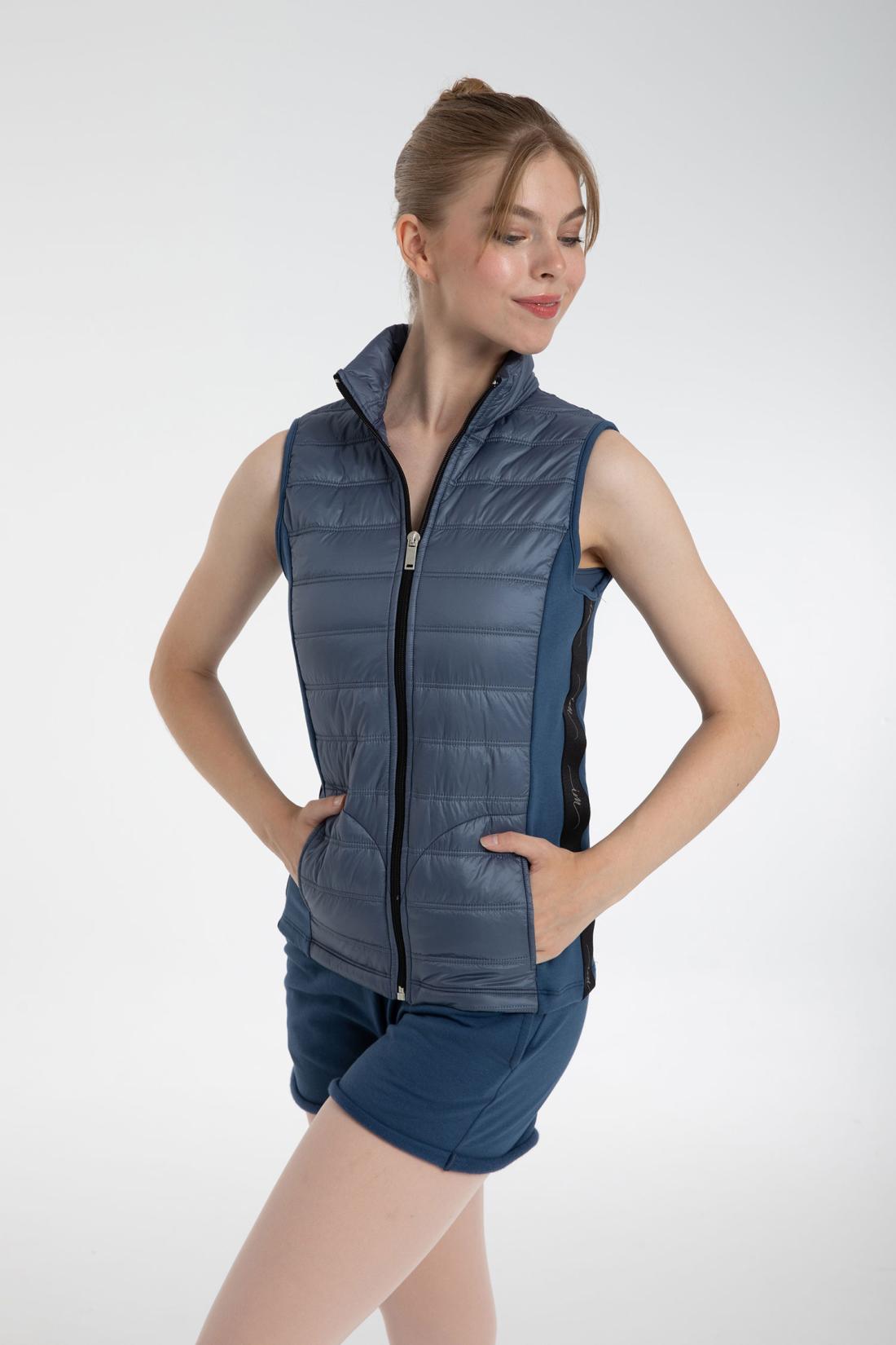 Apolo padded vest combined with plush fabric Intermezzo ballet dance skating