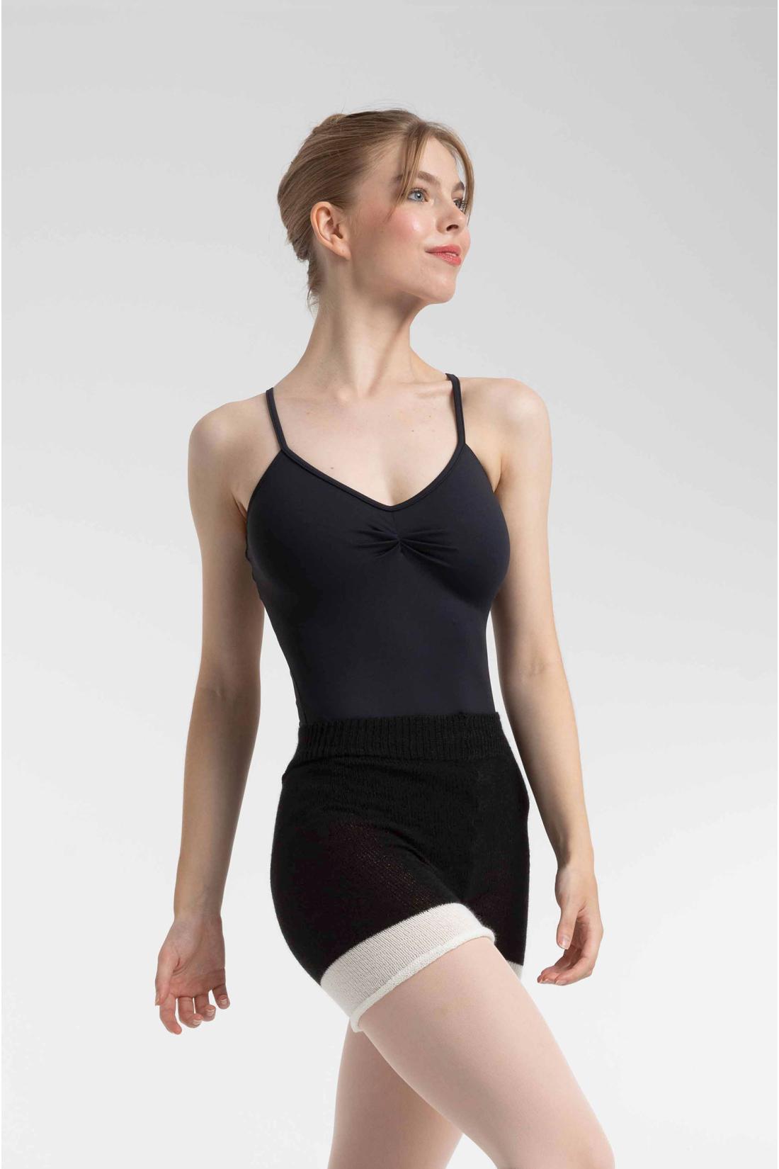 Acer Knitted Shorts in two colors Intermezzo dance ballet