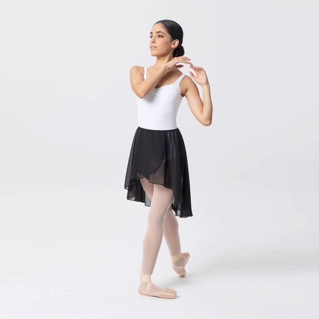 NEW IN 🖤 Intermezzo tail hem black skirt with elastic waist. Complete your ballet look with our leotards and tights! 
.

⁠#intermezzo #intermezzodance #fordancers #newcollection #dancewithintermezzo #intermezzoleotard #balletlook #balletoutfit #balletdancer #balletlife #ballerina #dancer #dancing #pointe #balletleotard #balletinspiration #ballet #balletlover #balletgirl #pointeshoes #ballerinaphotography #balletphotography #dance #balletskirt