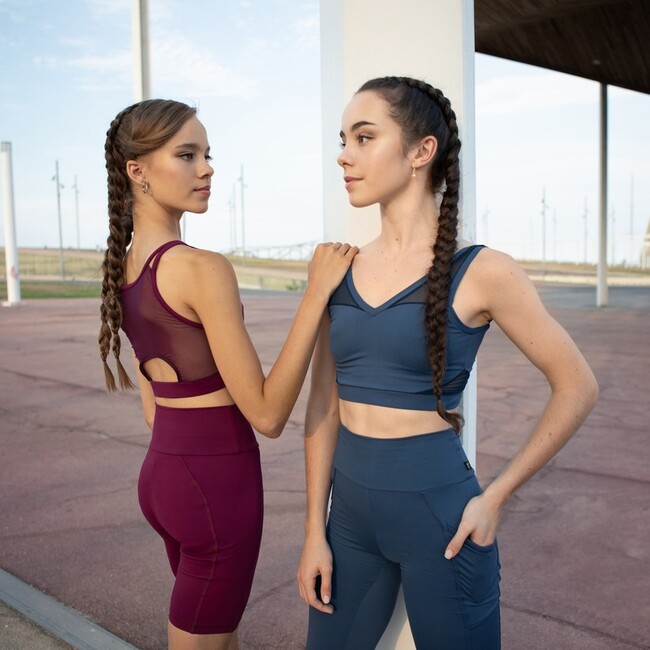 💥 NEW COLLECTION 💥 New workout sets made of Meryl®. A sporty, comfortable, and stylish collection.  NOW available at intermezzodancewear.com 

.

#intermezzodance #dancewear #dancewithintermezzo #fordancers #workout #activewear #sportylook #activeweardancerstyle #yoga #dance #ballet #dancers #pilates #intermezzolook #leggings #danceworkout #dancesport