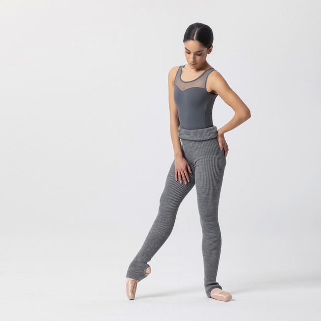 When you can't decide between leg warmers and warm up pants... Choose our Allegro stirrup pants ✨🤍
.

#intermezzodance #fordancers #dancewithintermezzo #ballerina #dancer #dance #balletpant #ballet #intermezzowarmup #warmup #warmups #warmuppants #dancepants #balletpants #balletlife #balletlovers #legwarmers #legwarmerseason #legwarmerslover #balletlegs #balletlegwarmers